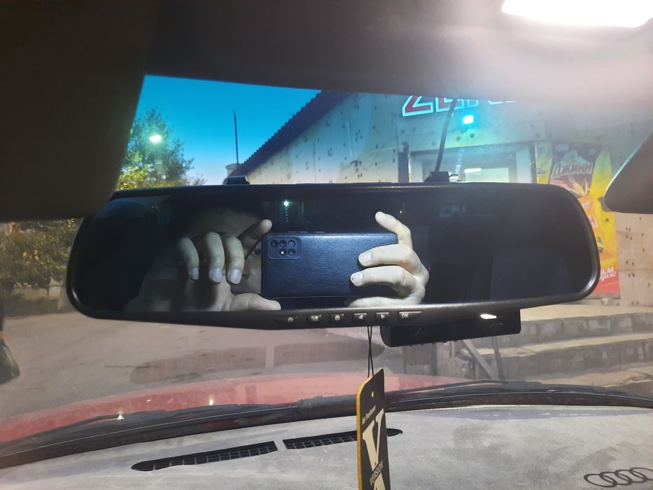 Продам видеорестратар в хорошем состоянии  .