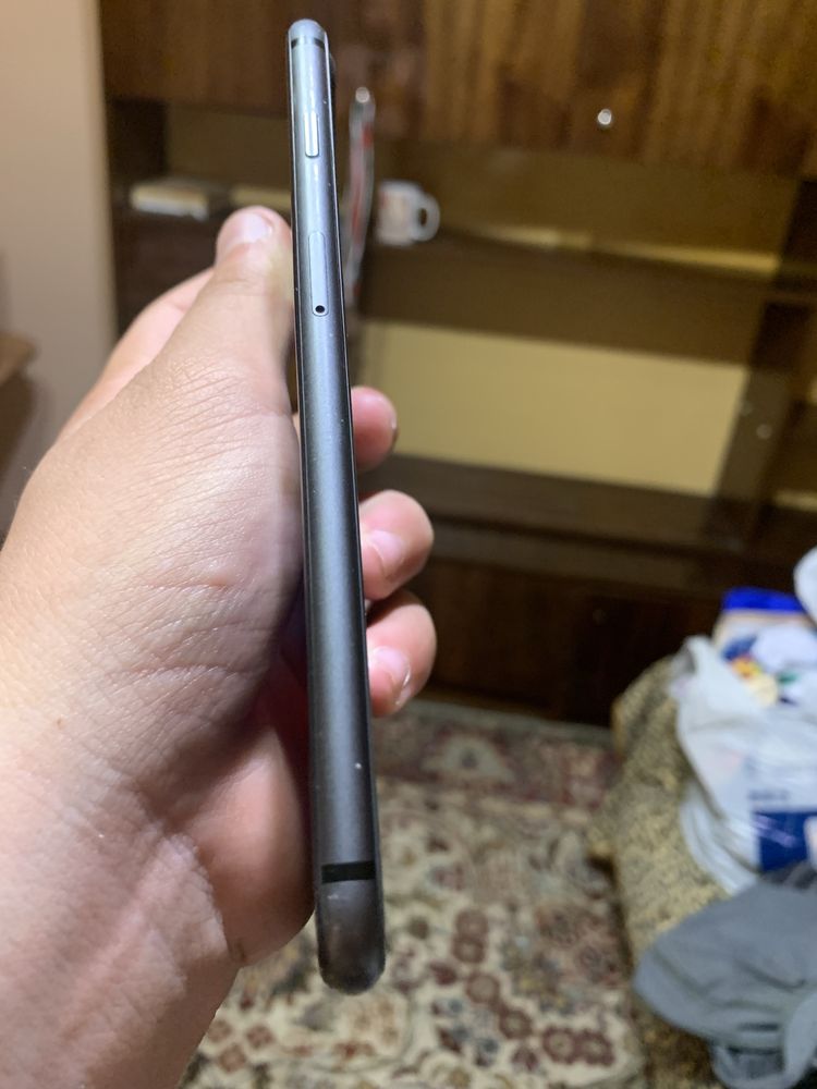 Iphone 8plus 76%капацитет без забележка!