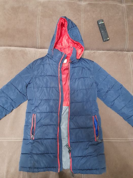 Продам куртку на мальчика 12-13 лет