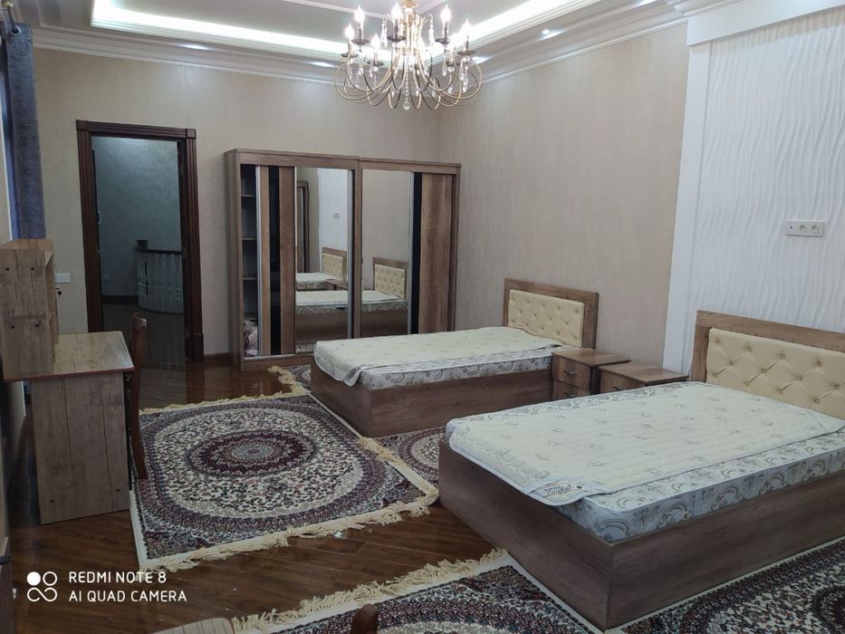 Сдается Срочно Яккасарайский р-н шикарный болшой дом