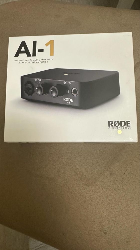 Pachet Rode Podmic Xlr plus interfata Rode AI-1 si cablu 3m Roland XLR