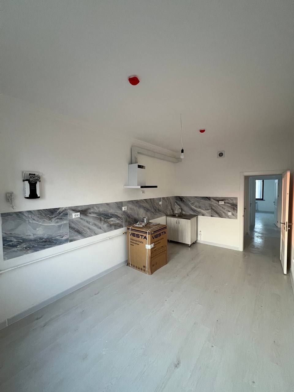 Продаётся 3ком/8/9 Новостройка/М.Космонавтов 75м² ор-р: МВД