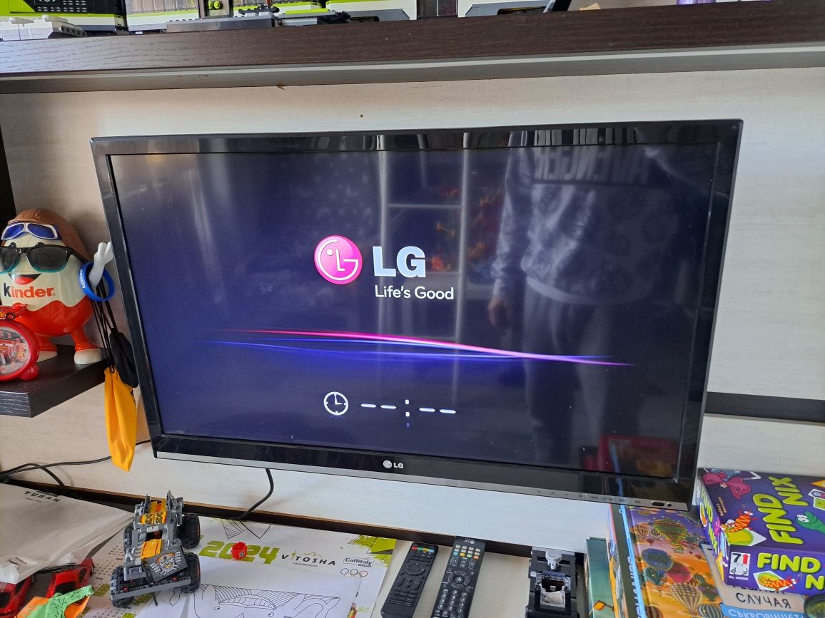 LG телевизор 32 инча