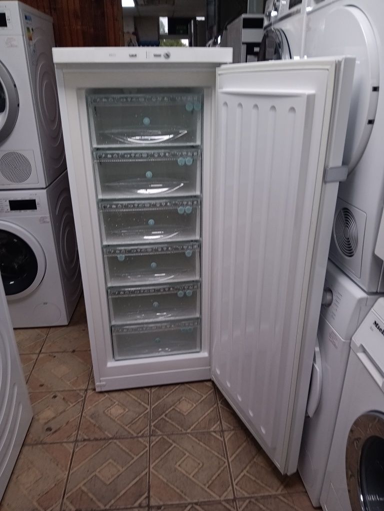 Голям фризер Миеле Miele  със 6 чекмеджета А+++ 24 месеца гаранция!