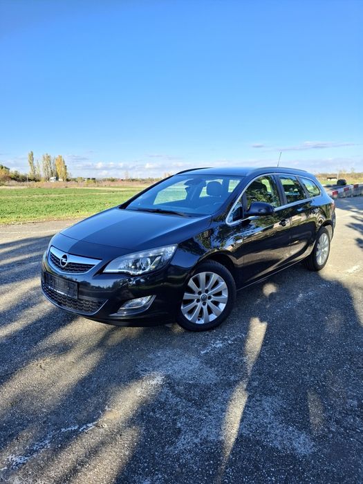Opel Astra J  165 cp