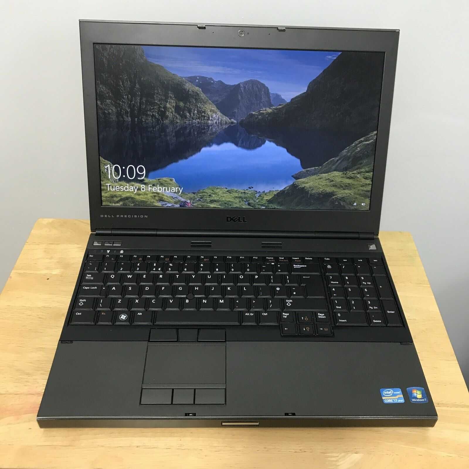 Лаптоп DELL PRECISION M4600 I7-2760QM 8GB 256GB SSD 15.6 Radeon M5950