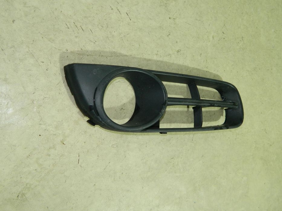 Grila proiector partea dreapta, Skoda Fabia 2  /  Roomster, 2007, 2008, 2009, 2010, , 5J0853666