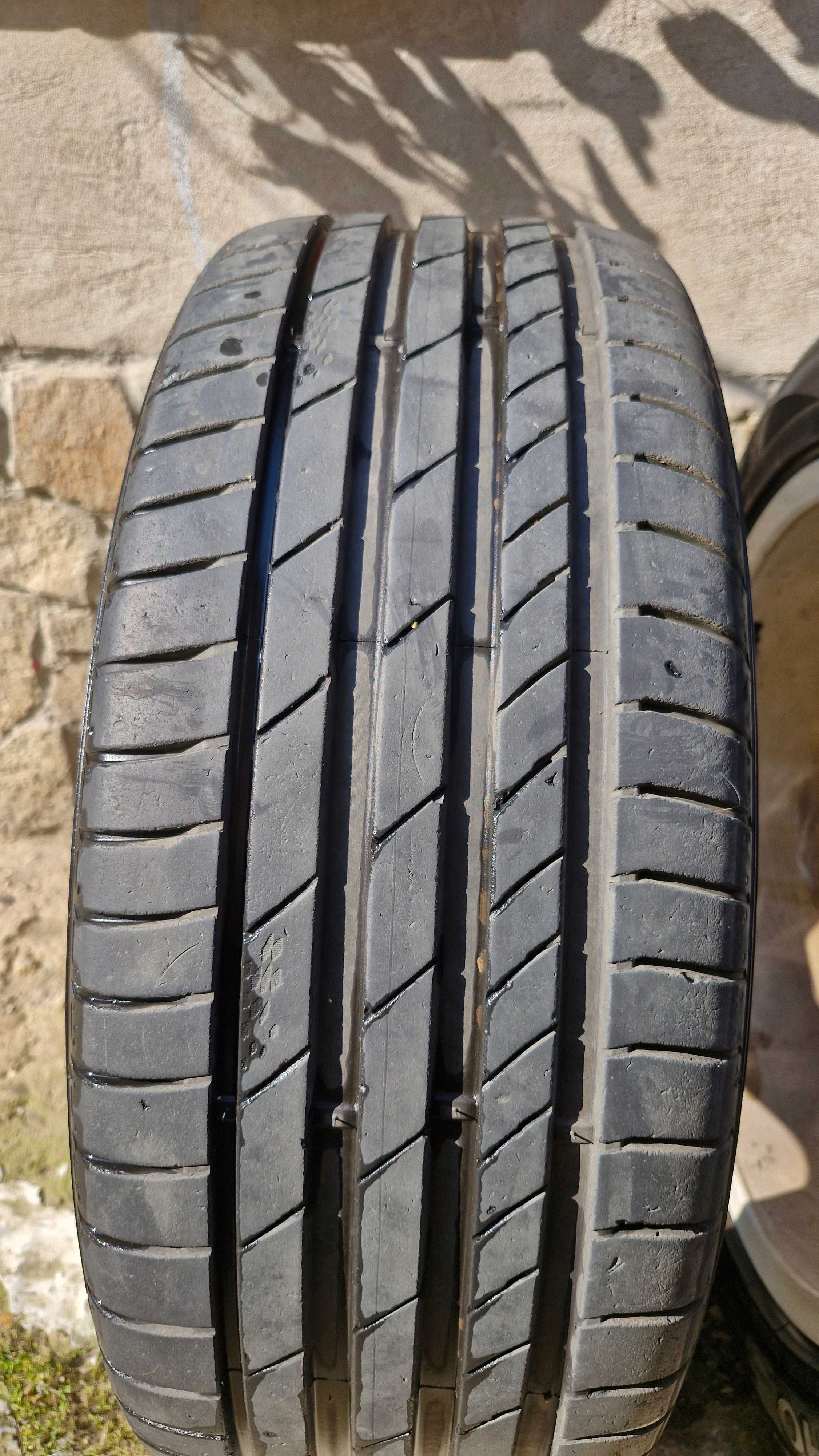 Гуми KUMHO  225 50 17  2бр