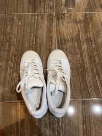 Adidas pantofi sport comozi