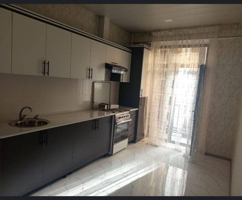 Мирзо Улугбек Метро янида квартира ижарага