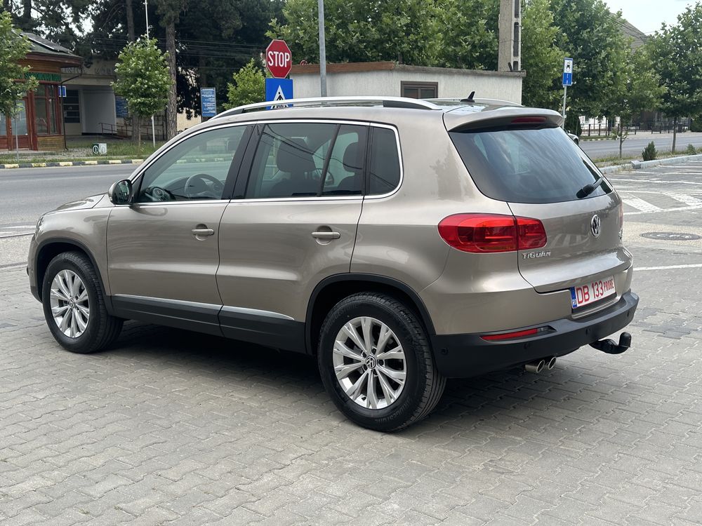 Vlokswagen Tiguan 2.0 Tdi Cutie Automata /4•4