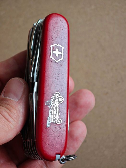 Victorinox Swiss Champ Grand Prix Scales