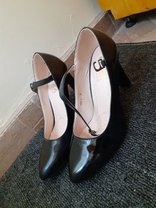 Дамски елегантни обувки