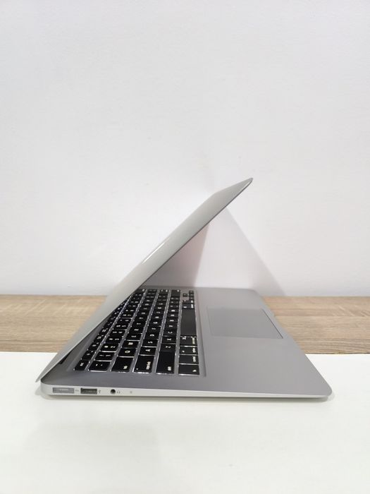 Macbook Air 13" i5