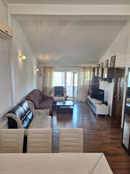 Particular vând 3 camere dec, open space complet mobilat ,lux Constanț