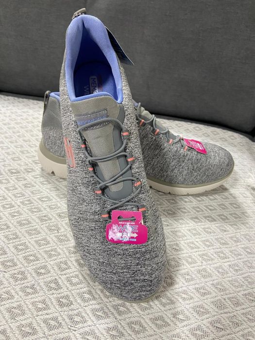 Skechers Summits - Quick Getaway
Skechers
Summits