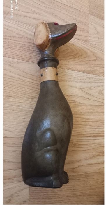 Decantor Vintage Empoli , Sticla in piele ,formă de Câine