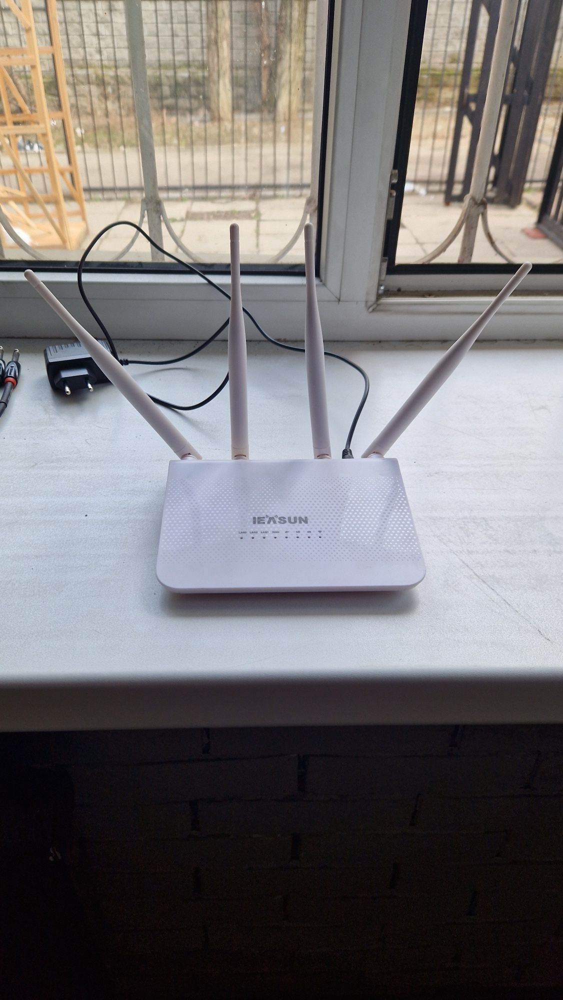4G модем-роутер для симкарты Ieasun A9SC