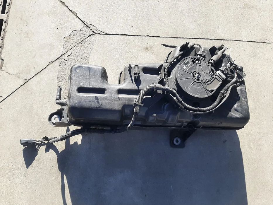 rezervor adblue  2.0 d 204dtd  range rover evoque l551  k8d2-5j228a  fpla-5j229-ac