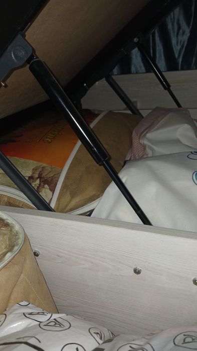 Спальный диван 2,2х1.8м