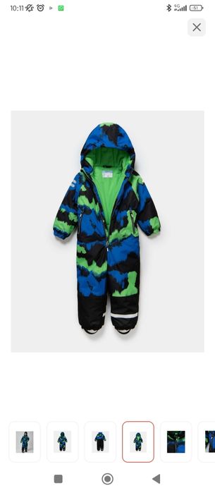 Зимний комбинезон для мальчика Futurino с ярким цветным принтом.
Утепл