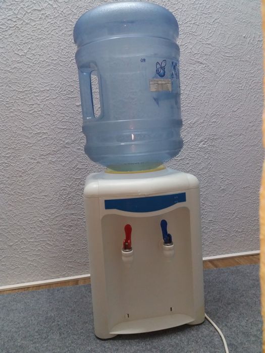 Продам кулер для воды