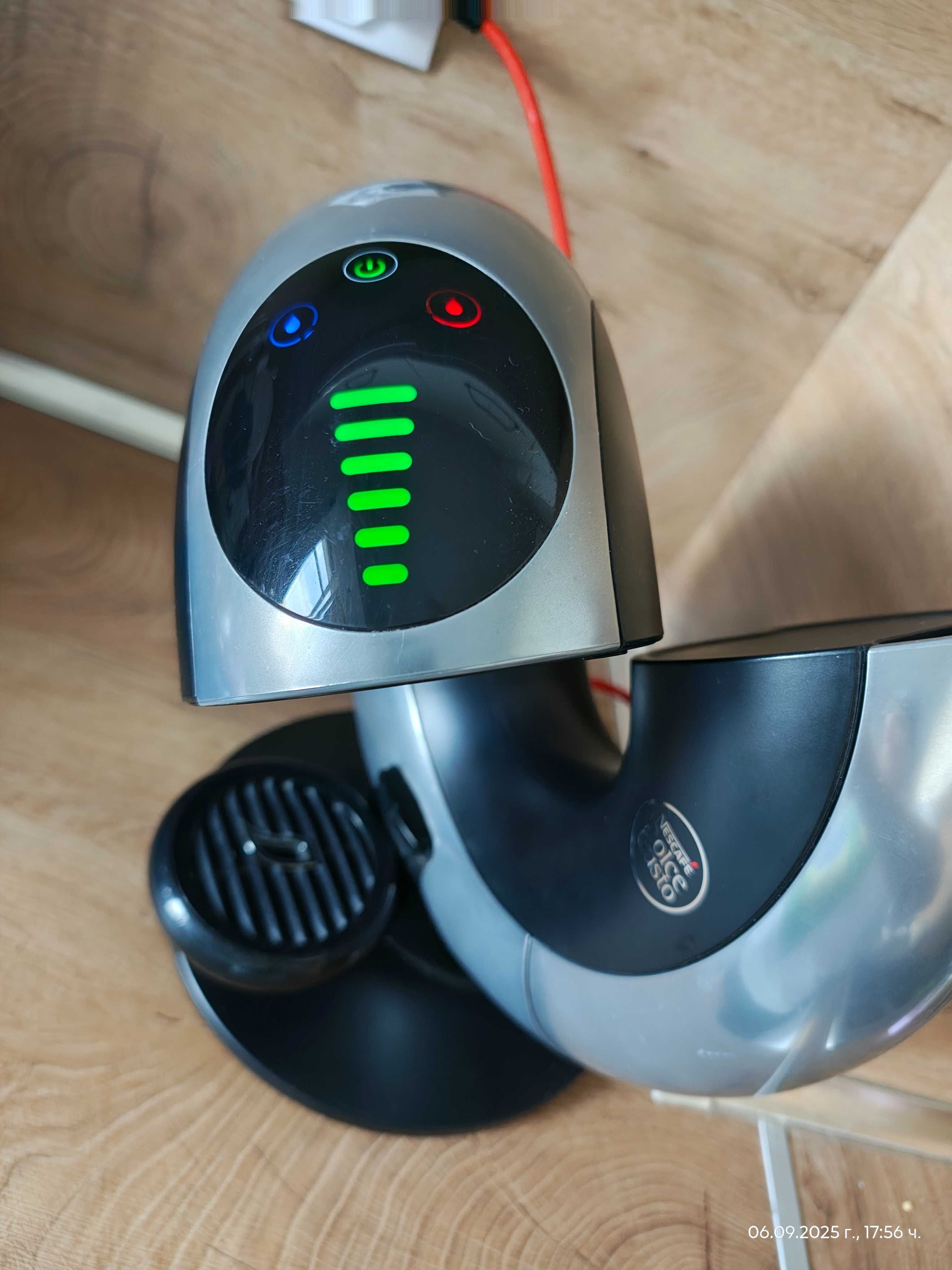 кафемашина De'Longhi Nescafé Dolce Gusto Eclipse, модел EDG 737.B