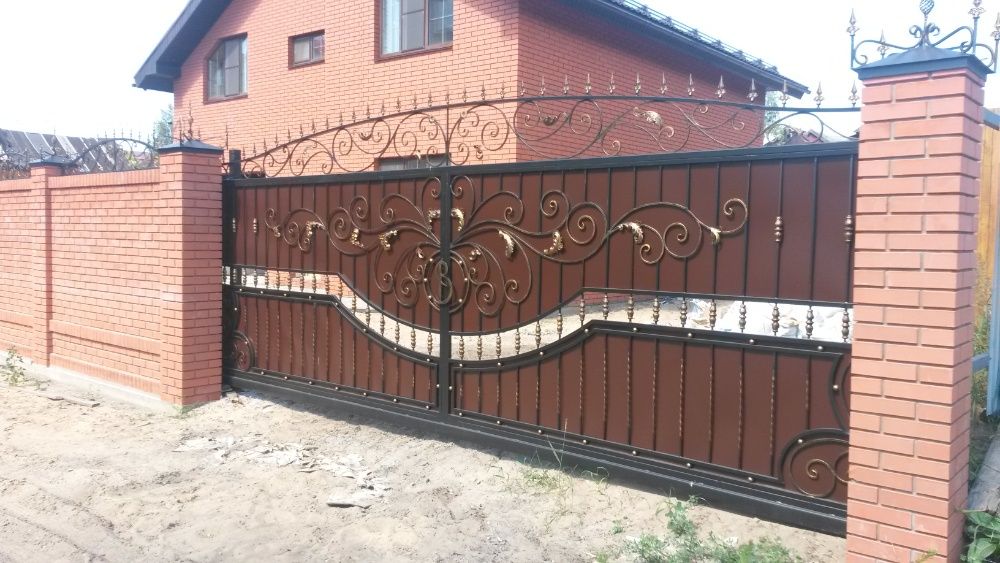 Ворота для гаража и двора, ограждение (забор).