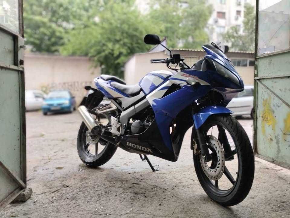 Honda cbr 125R injection 11000км реални