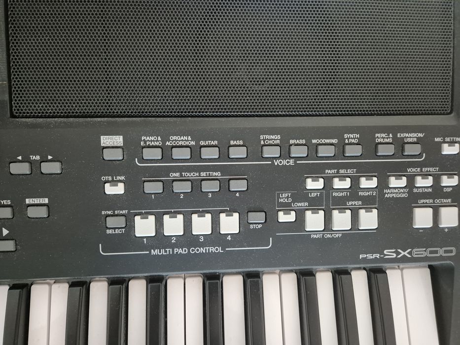Yamaha PSR-SX600, 61 clape