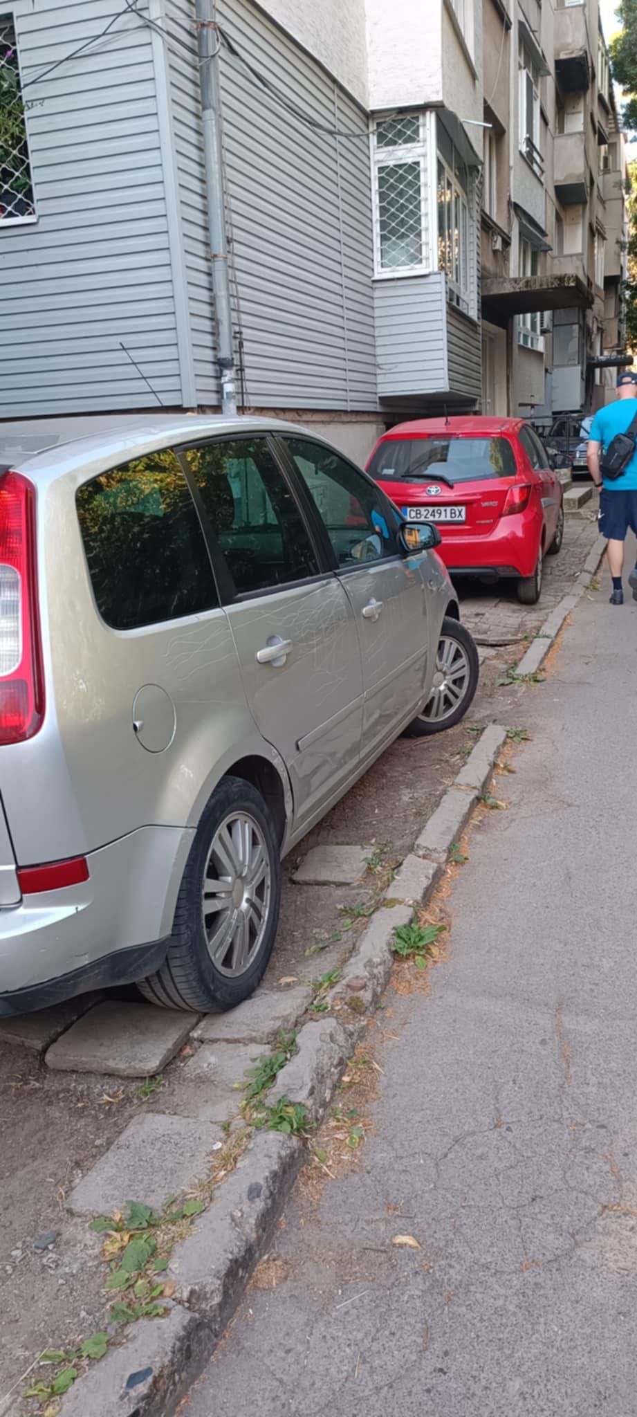 Продавам Форд C-max