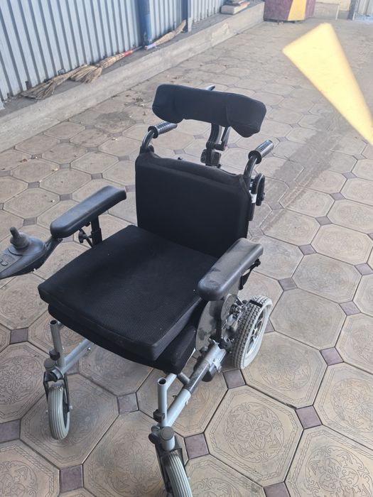 Инвалидное кресло на электричестве