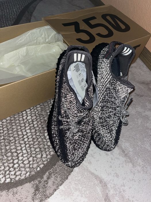 Yezzy 350 чисто нови уникални