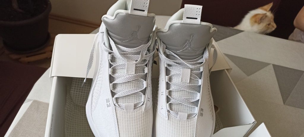 Jordan 35 (xxxv) white/silver metalic [nu kyrie, kd, luka, curry]