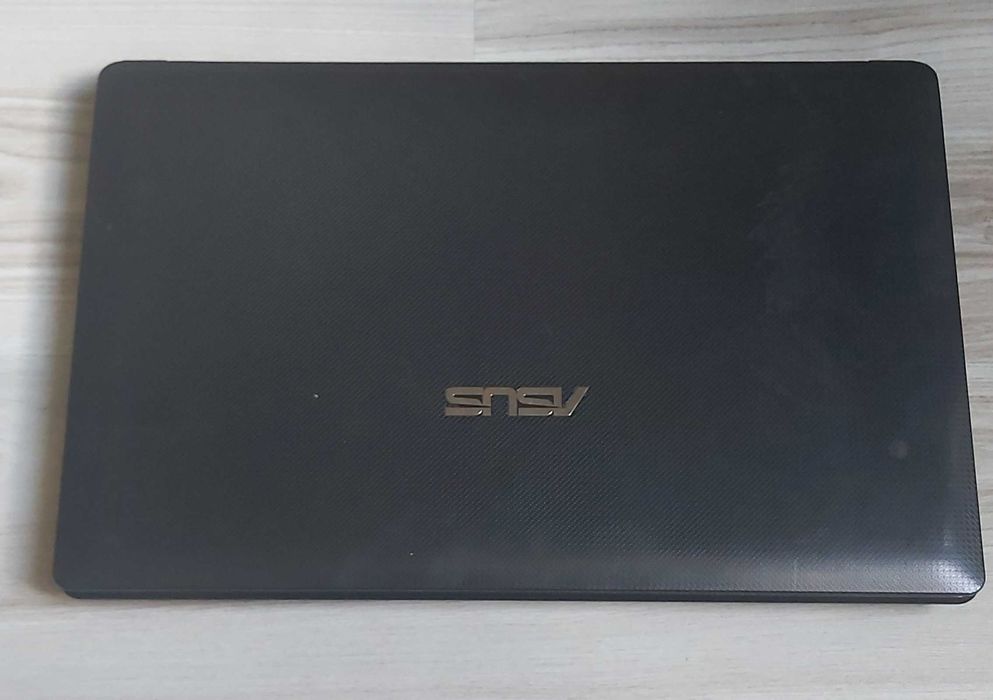 Vand laptop Asus X54C 15,6"