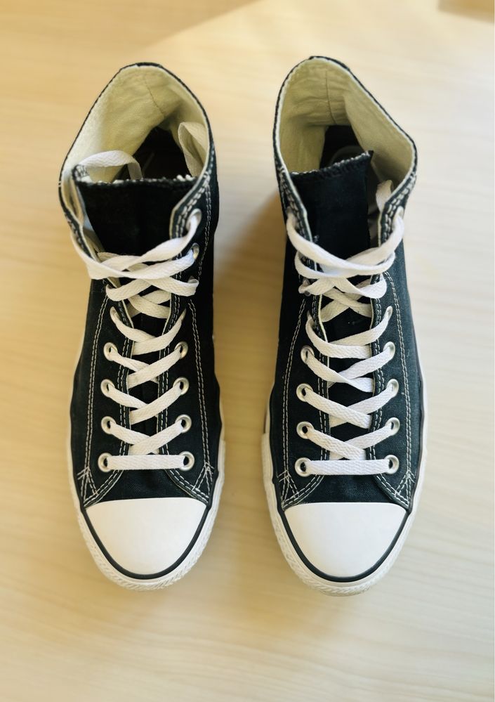 Converse Chuck Taylor (mărimea 43)