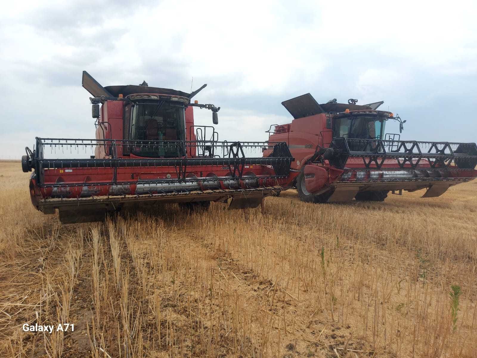 Combina CASE IH Axial Flow 5130