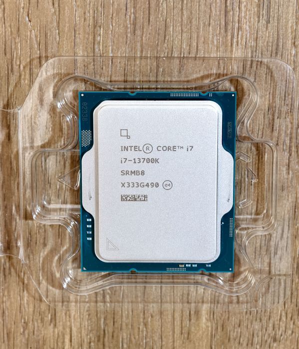 Procesor intel i7 13700K