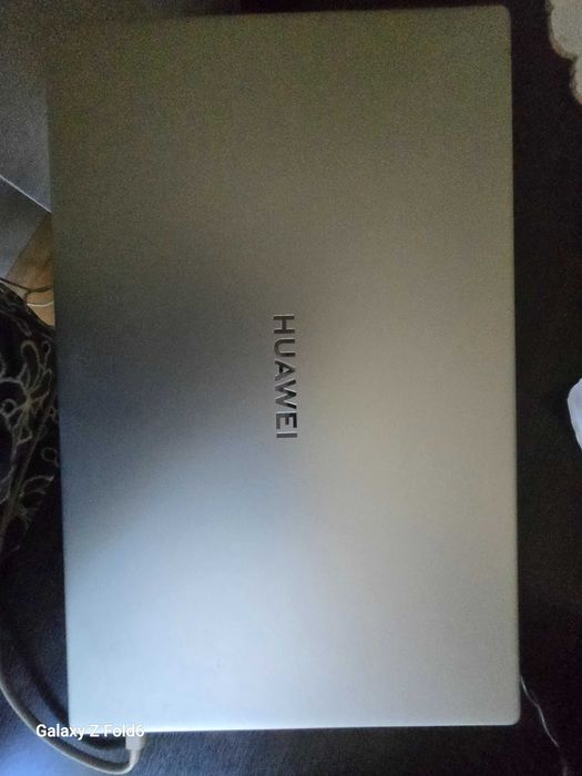Huawei Mate book D15
