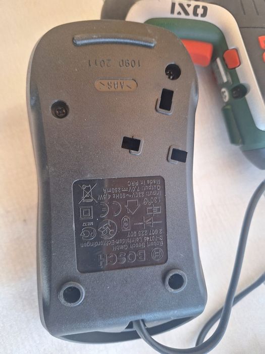 Bosch IXO Surubelnita cu acumulator
