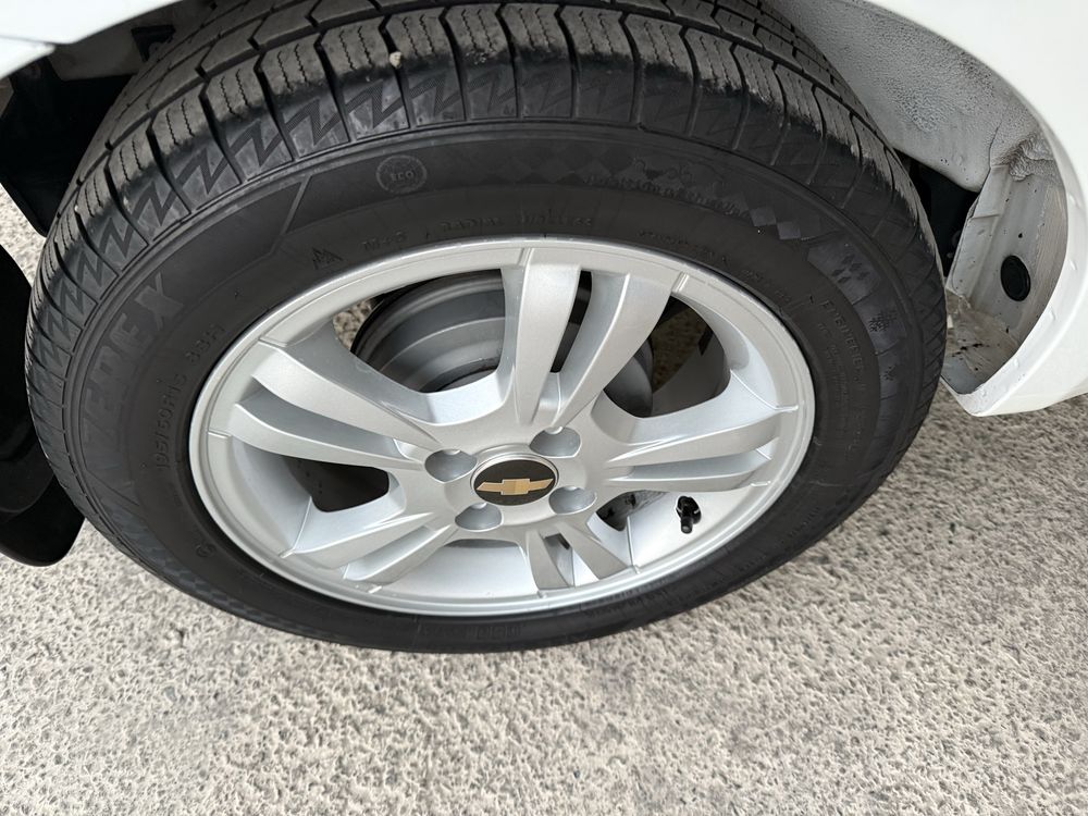Chevrolet Nexia 3 4-P Metan Gaz Pakalena Yumshoq balon