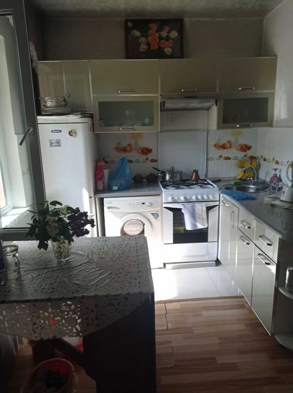 Продам 1 в 2-х комнатную.Чиланзар-21 квартал.