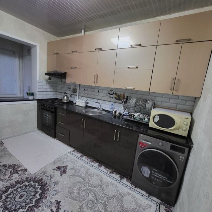 Юнусабад 4. 2/2/9. Отдельный вход. 63м2