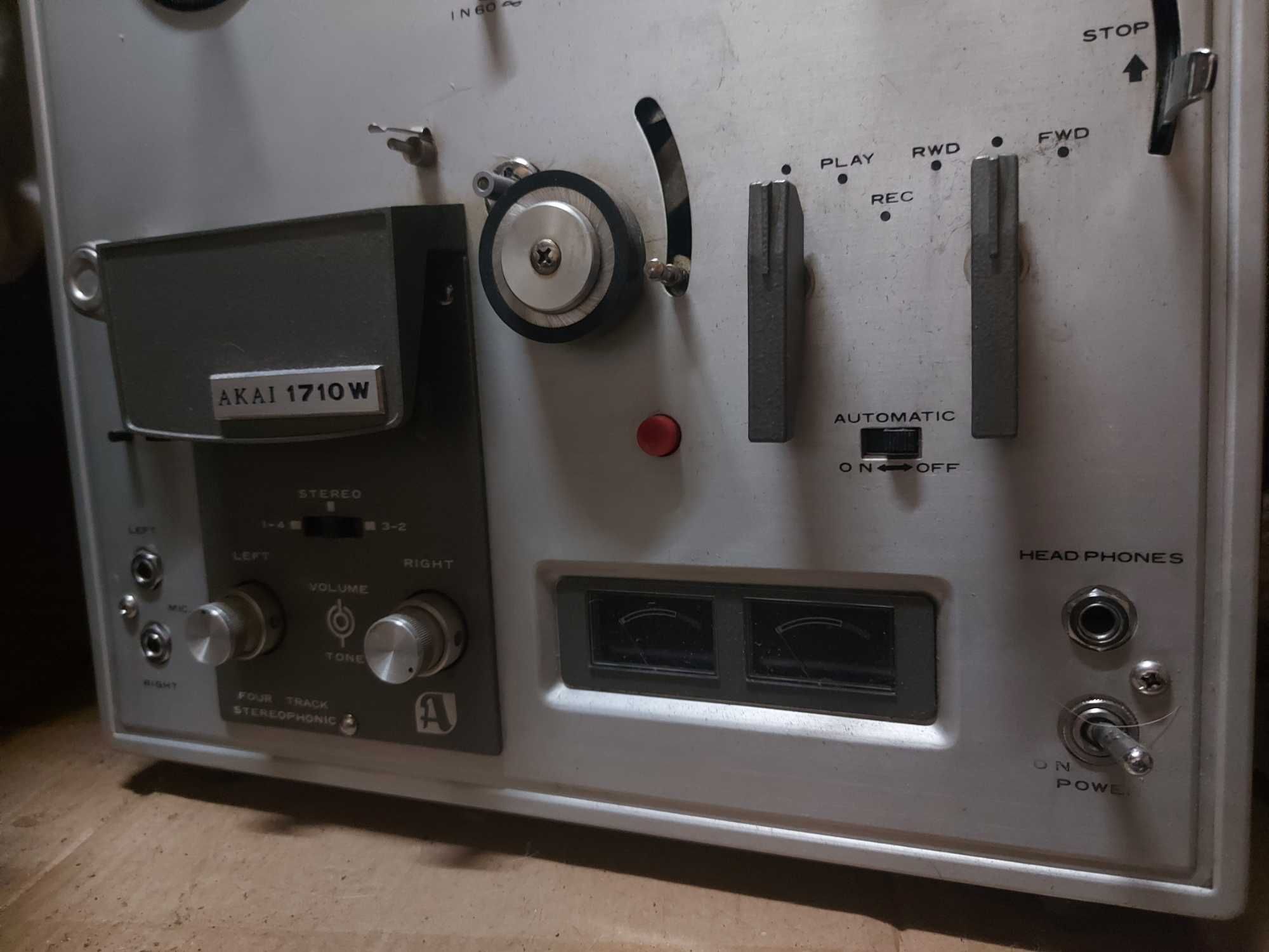 Akai 1710W HiFi Stereo Reel to Reel Tape Recorder