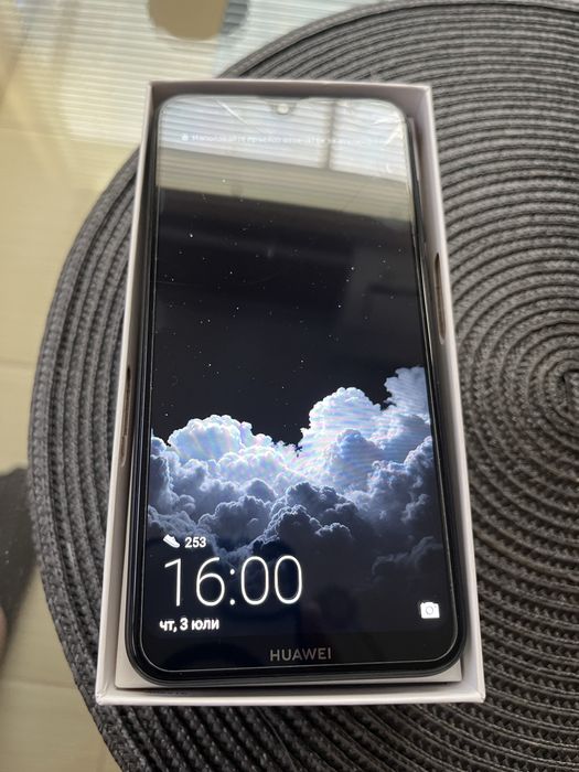 Huawei Y7 2019 *Пукнат Дисплей*