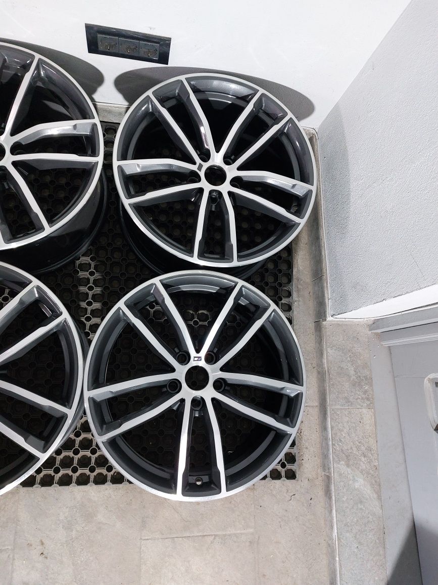 o janta / set jante 18 originale bmw seria 5 g30 g31 m pachet style m6