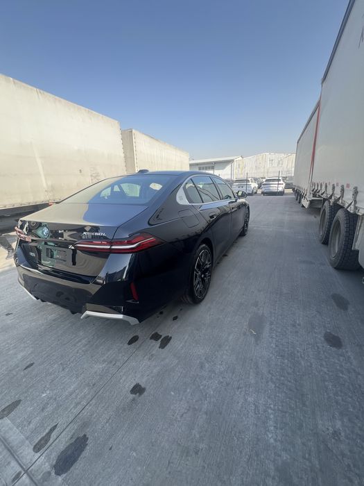 Bmw i5 50 L без пробег 2025