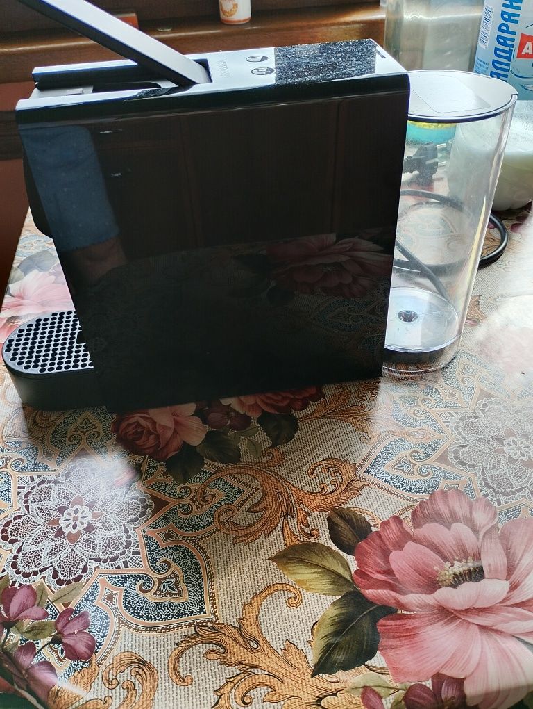Кафемашина с капсули NESPRESSO ESSENZA 19.00 bar, 600.00 ml,