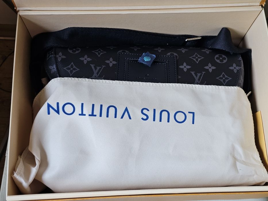 LOUIS VUITTON Monogram Voyage чанта за рамо - идеален подарък