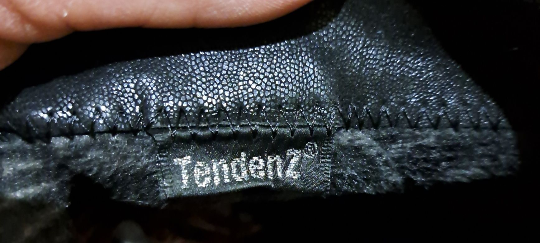 Велурени боти TendenZ